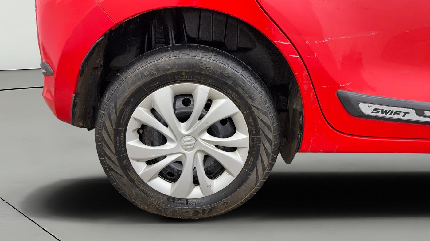 2023 Maruti Swift VXI, Petrol, Manual, 11,027 km, Right Rear Wheel