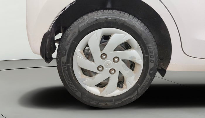 2019 Hyundai NEW SANTRO SPORTZ CNG, CNG, Manual, 80,557 km, Right Rear Wheel