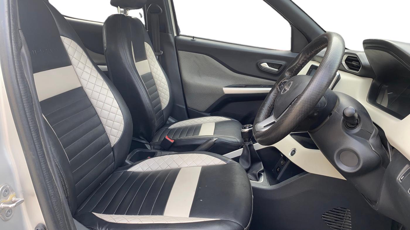 2021 Nissan MAGNITE XV TURBO, Petrol, Manual, 66,638 km, Right Side Front Door Cabin