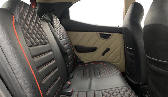 2013 Hyundai Eon D-LITE+, Petrol, Manual, 70,244 km, Right Side Rear Door Cabin