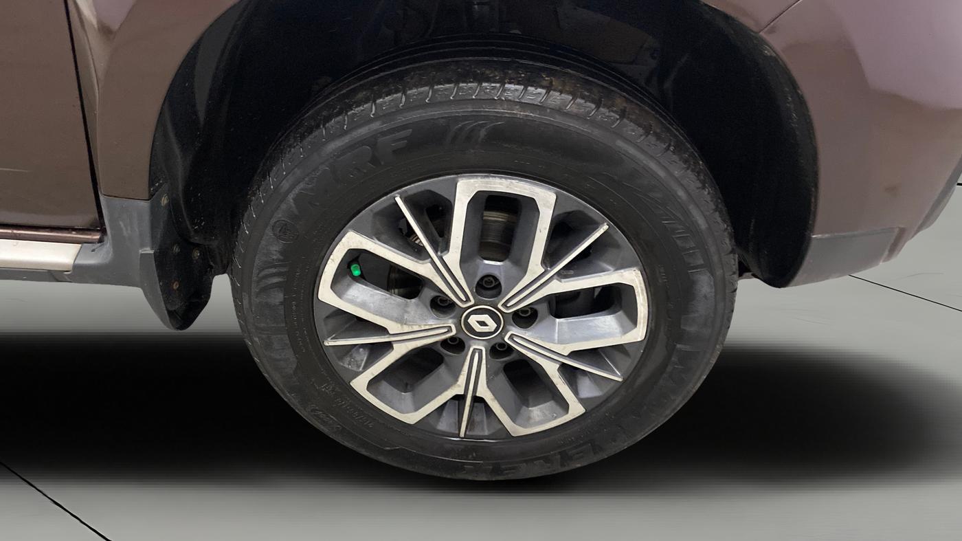 2021 Renault Duster RXZ 1.5 PETROL MT, Petrol, Manual, 26,909 km, Right Front Wheel