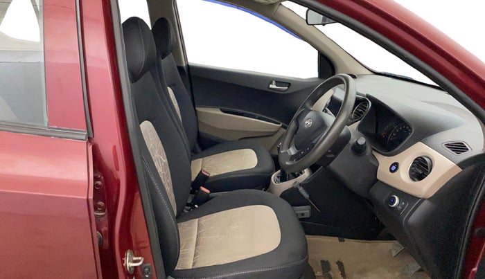 2014 Hyundai Grand i10 SPORTZ 1.2 KAPPA VTVT, CNG, Manual, 48,288 km, Right Side Front Door Cabin