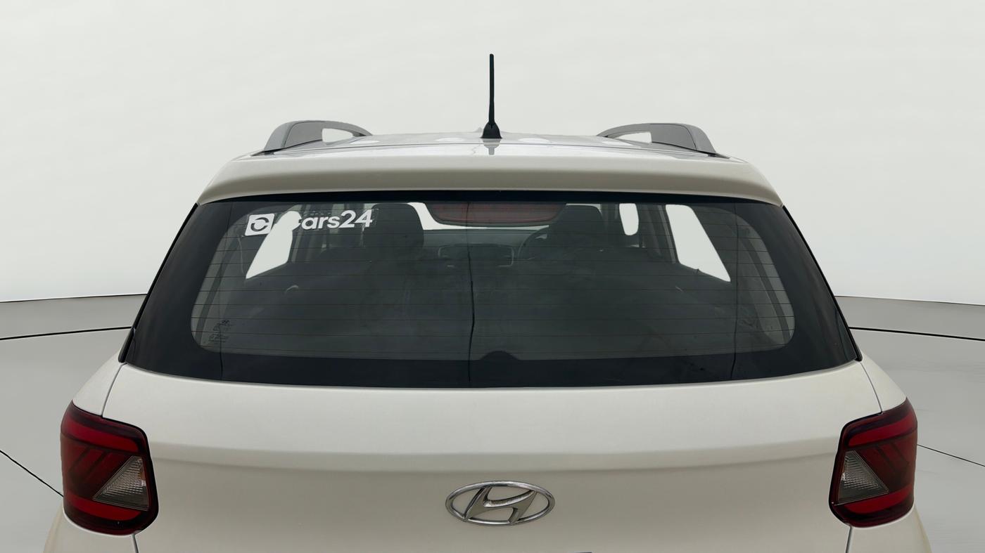 2021 Hyundai VENUE S 1.2, Petrol, Manual, 52,591 km, Rear Windshield