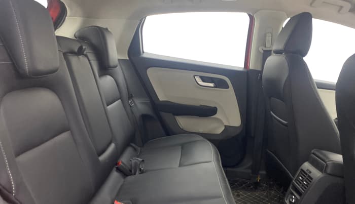 2022 Tata ALTROZ XZ PLUS DIESEL, Diesel, Manual, 33,122 km, Right Side Rear Door Cabin
