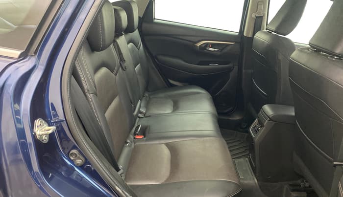 2022 Maruti Grand Vitara ALPHA PLUS HYBRID ECVT, Hybrid, Automatic, 57,560 km, Right Side Rear Door Cabin