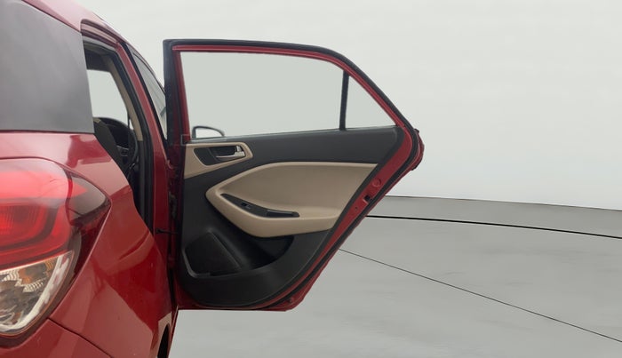 2015 Hyundai Elite i20 ASTA 1.4 CRDI, Diesel, Manual, 1,00,232 km, RHS Rear Door