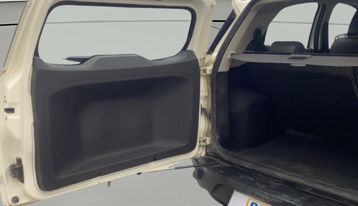 2015 Ford Ecosport TITANIUM 1.5L DIESEL, Diesel, Manual, 1,09,379 km, Boot Door Open