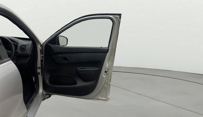 2017 Renault Kwid RXT 0.8, Petrol, Manual, 65,470 km, RHS Front Door