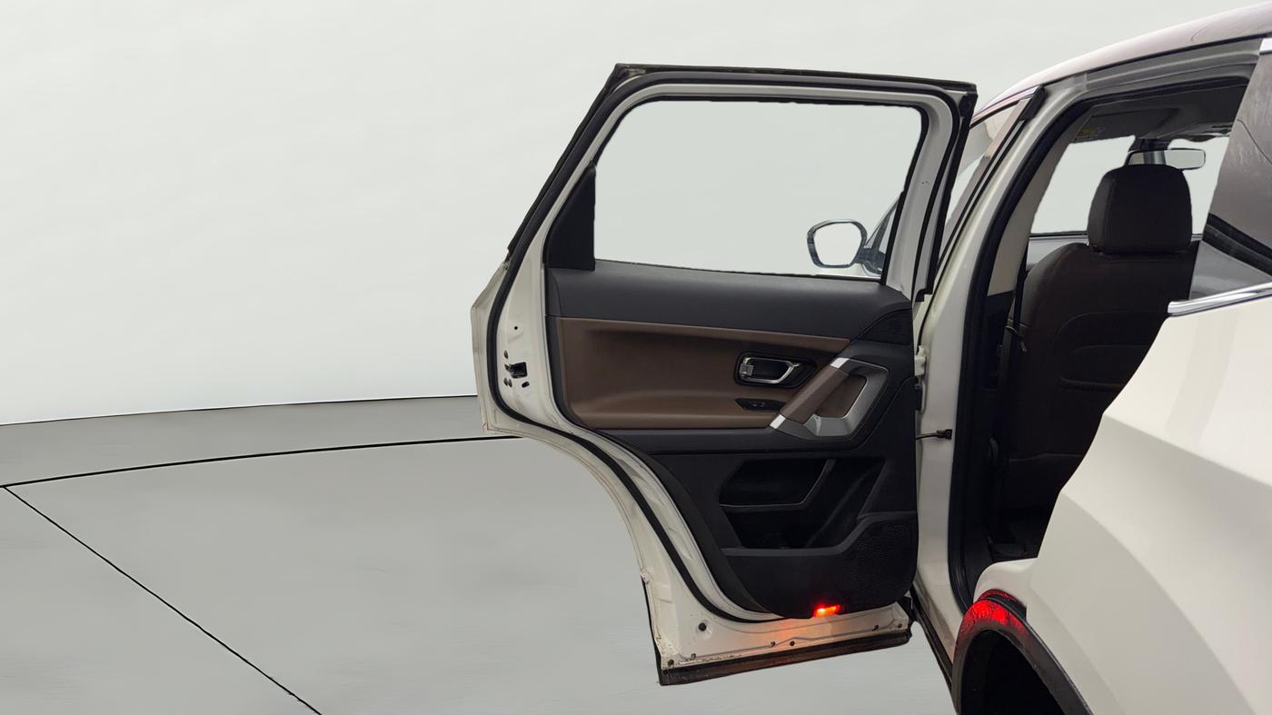 2021 Tata Harrier XZA PLUS 2.0L, Diesel, Automatic, 72,986 km, LHS Rear Door