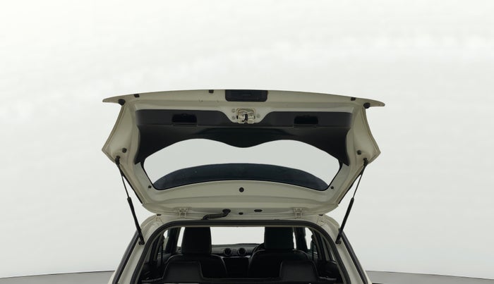 2022 Maruti Swift VXI, Petrol, Manual, 38,218 km, Boot Door Open