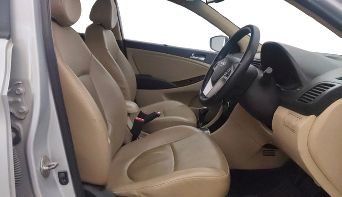 2013 Hyundai Verna FLUIDIC 1.6 VTVT SX OPT AT, Petrol, Automatic, 80,075 km, Right Side Front Door Cabin