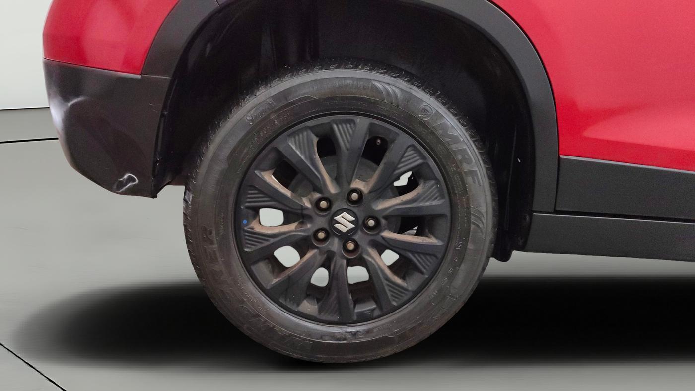 2022 Maruti Vitara Brezza ZXI PLUS DUAL TONE, Petrol, Manual, 31,467 km, Right Rear Wheel