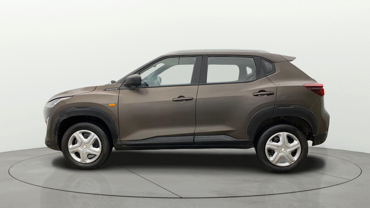 2024 Nissan MAGNITE  XE AMT EZ Shift, Petrol, Automatic, 54,909 km, Left Side