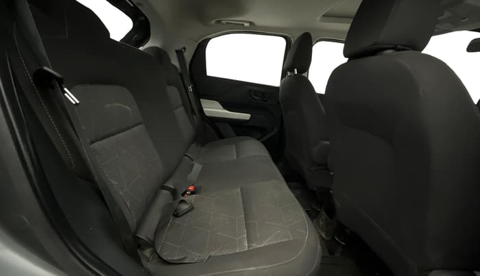 2023 Tata PUNCH ACCOMPLISHED DAZZLE SUNROOF CNG MT, CNG, Manual, 20,152 km, Right Side Rear Door Cabin