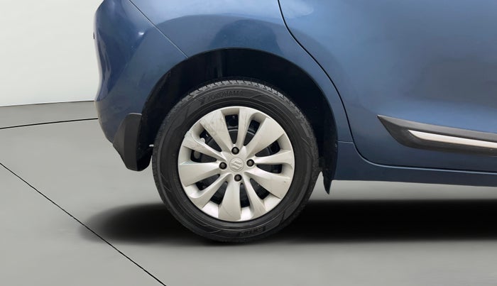 2016 Maruti Baleno DELTA PETROL 1.2, Petrol, Manual, 1,01,471 km, Right Rear Wheel