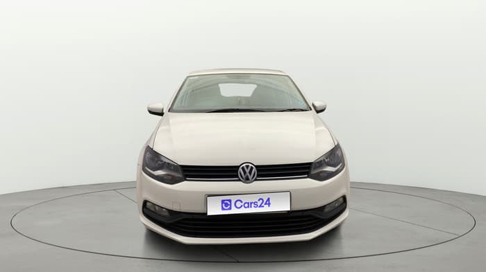2016 Volkswagen Polo COMFORTLINE 1.2L, Petrol, Manual, 74,125 km, Front