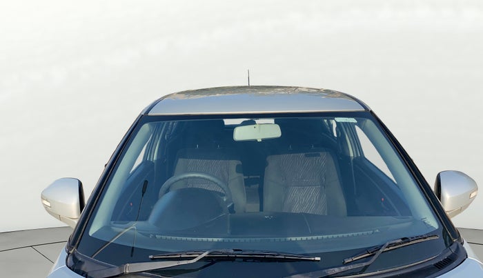 2016 Maruti Swift VXI, Petrol, Manual, 98,587 km, Front Windshield