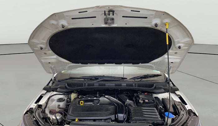 2022 Skoda SLAVIA STYLE 1.5L TSI MT, Petrol, Manual, 17,788 km, Open Bonet