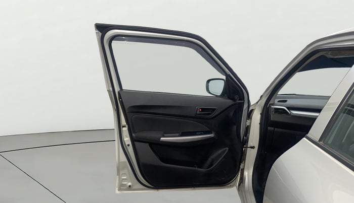 2023 Maruti Swift LXI, Petrol, Manual, 12,722 km, LHS Front Door