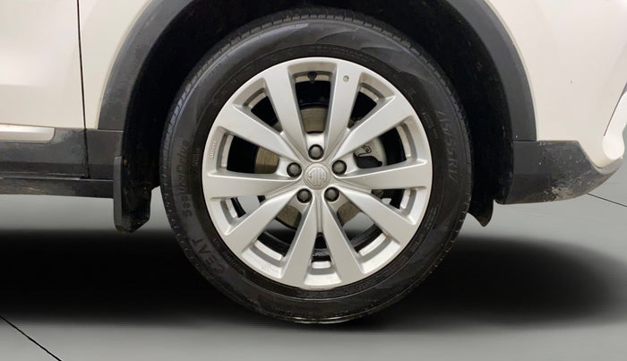 2024 MG ASTOR Select 1.5 MT (Ivory), Petrol, Manual, 11,319 km, Right Front Wheel