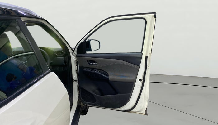 2024 Nissan MAGNITE N-Connecta B4D 1.0 Petrol AMT Dual Tone, Petrol, Automatic, 16,035 km, RHS Front Door