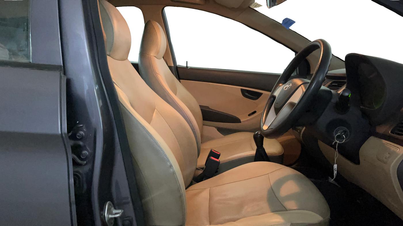 2018 Hyundai Eon ERA PLUS (O), Petrol, Manual, 26,023 km, Right Side Front Door Cabin
