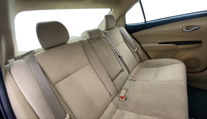 2018 Toyota YARIS G MT, Petrol, Manual, 37,733 km, Right Side Rear Door Cabin