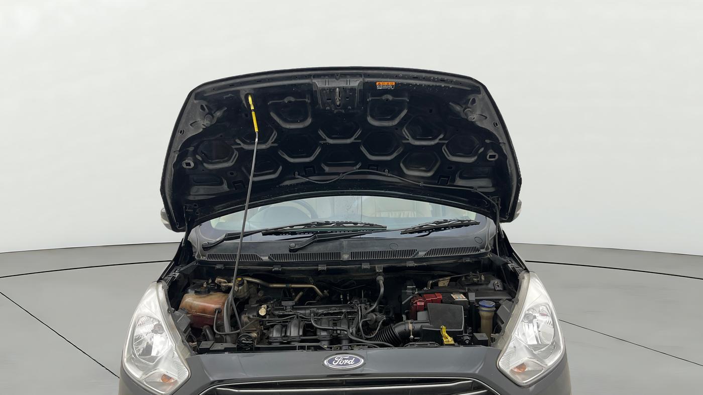 2015 Ford Figo Aspire TREND 1.2 PETROL, Petrol, Manual, 1,05,000 km, Open Bonet