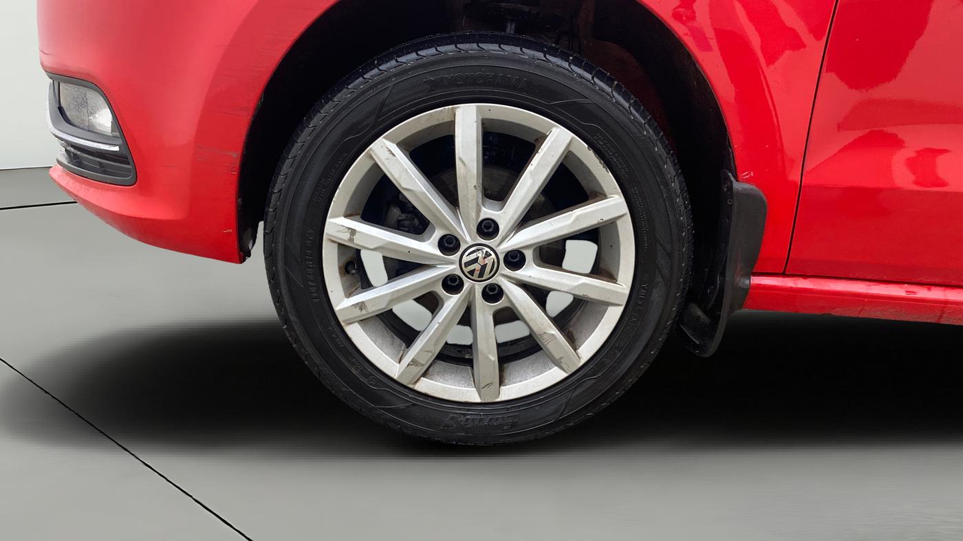 2018 Volkswagen Polo HIGHLINE PLUS 1.0 16 ALLOY, Petrol, Manual, 79,434 km, Left Front Wheel