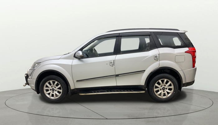 2015 Mahindra XUV500 W8, Diesel, Manual, 1,05,261 km, Left Side
