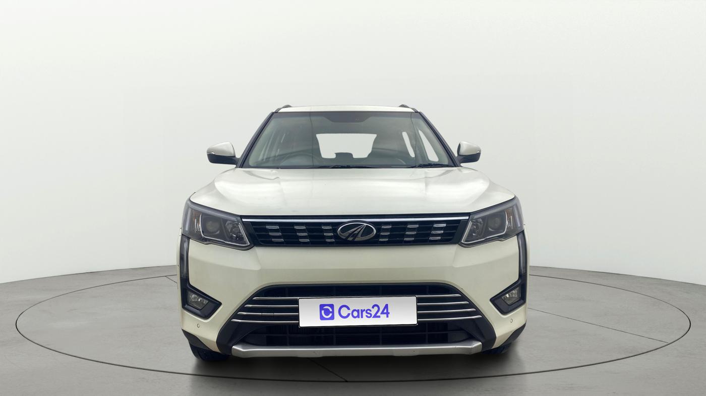2021 Mahindra XUV300 W8 (O) 1.5 DIESEL, Diesel, Manual, 85,655 km, Front