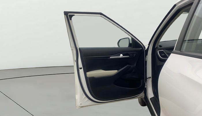 2022 KIA SELTOS HTK PLUS 1.5 DIESEL IMT, Diesel, Manual, 18,945 km, LHS Front Door