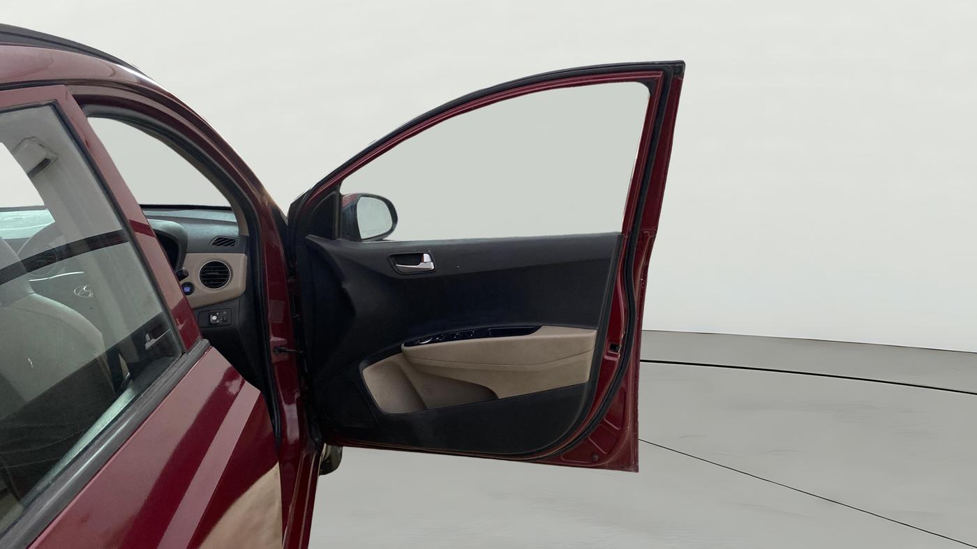 2015 Hyundai Grand i10 ASTA AT 1.2 KAPPA VTVT, CNG, Automatic, 90,155 km, RHS Front Door