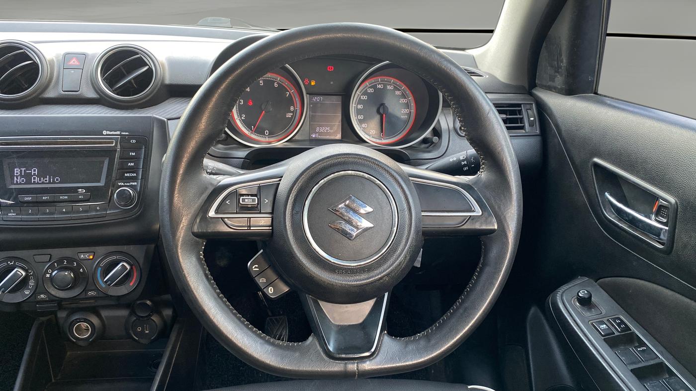 2020 Maruti Swift VXI, Petrol, Manual, 83,217 km, Steering Wheel Close Up