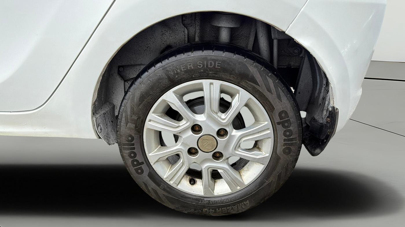 2018 Tata Tiago XZ PETROL, CNG, Manual, 1,17,606 km, Left Rear Wheel