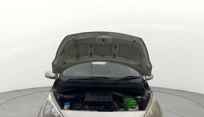 2013 Hyundai Grand i10 SPORTZ AT 1.2 KAPPA VTVT, Petrol, Automatic, 1,02,760 km, Open Bonet