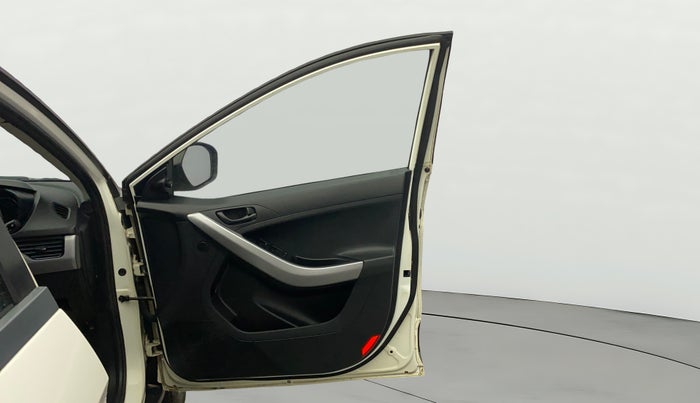 2021 Tata NEXON XM PETROL, Petrol, Manual, 43,360 km, RHS Front Door