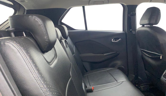 2019 Nissan Kicks XV DIESEL, Diesel, Manual, 48,512 km, Right Side Rear Door Cabin