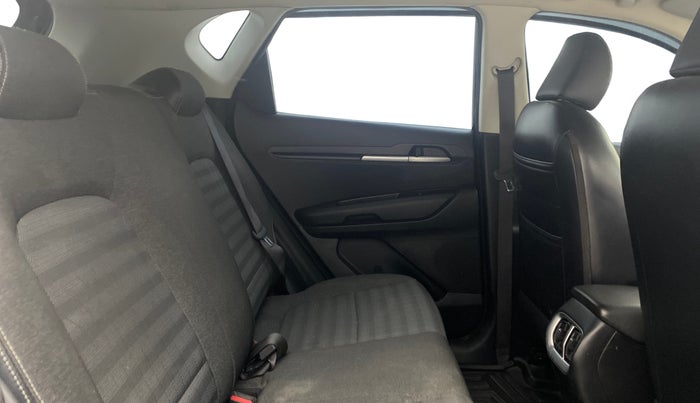 2022 KIA SONET HTK PLUS 1.0 IMT, Petrol, Manual, 76,414 km, Right Side Rear Door Cabin