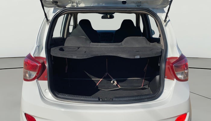 2016 Hyundai Grand i10 MAGNA 1.2 KAPPA VTVT, Petrol, Manual, 39,921 km, Boot Open Zoomed View