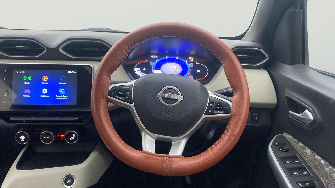 2021 Nissan MAGNITE XV MT, Petrol, Manual, 31,678 km, Steering Wheel Close Up