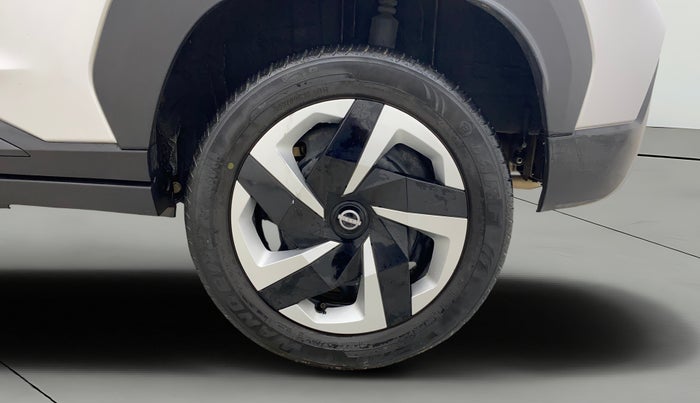 2022 Nissan MAGNITE XL, Petrol, Manual, 27,196 km, Left Rear Wheel