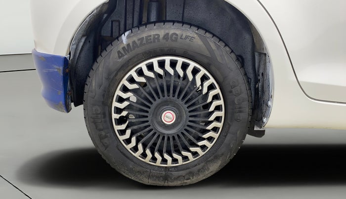 2013 Maruti Swift VXI, Petrol, Manual, 74,583 km, Right Rear Wheel
