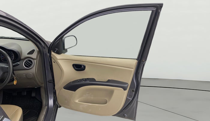 2016 Hyundai i10 MAGNA 1.1, Petrol, Manual, 60,445 km, RHS Front Door