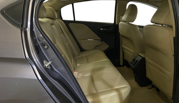 2018 Honda City 1.5L I-VTEC ZX CVT, Petrol, Automatic, 86,900 km, Right Side Rear Door Cabin