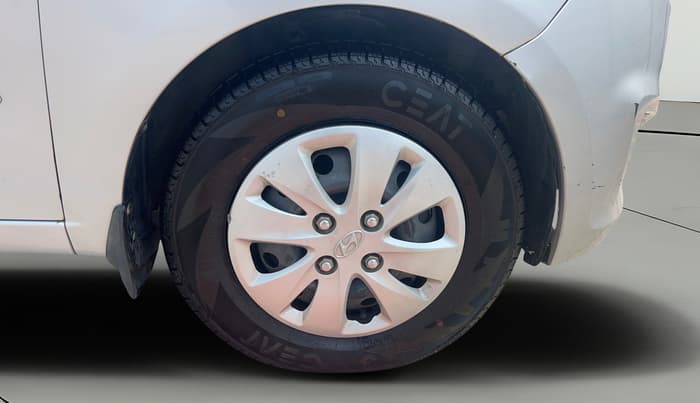 2012 Hyundai i10 MAGNA 1.2, Petrol, Manual, 79,706 km, Right Front Wheel