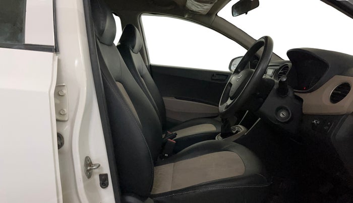 2017 Hyundai Grand i10 MAGNA 1.2 KAPPA VTVT, CNG, Manual, 72,918 km, Right Side Front Door Cabin