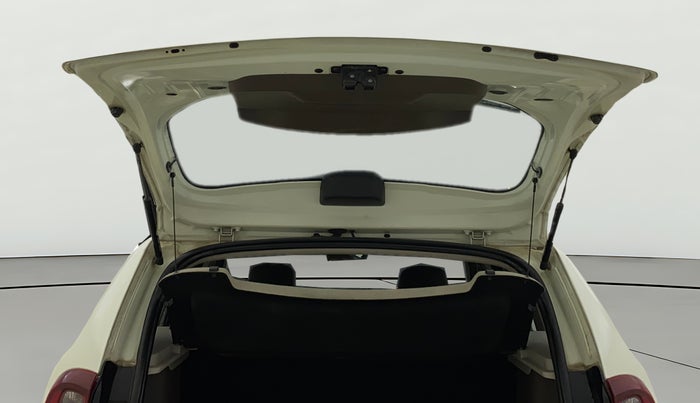 2016 Renault Duster 110 PS RXZ 4X2 AMT DIESEL, Diesel, Automatic, 69,276 km, Boot Door Open