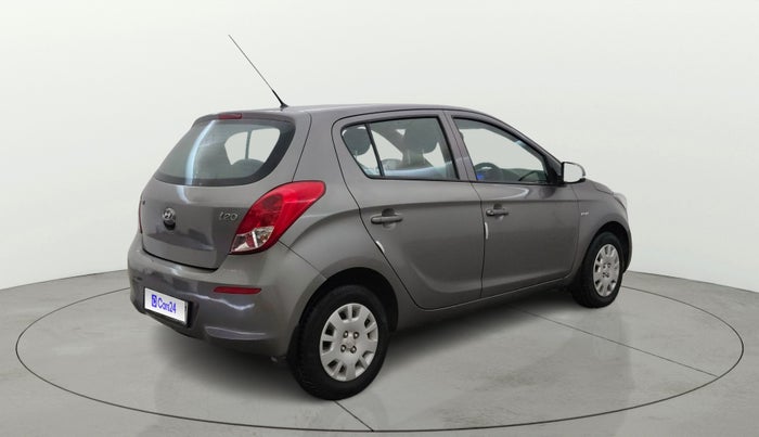 2013 Hyundai i20 MAGNA 1.2, Petrol, Manual, 37,038 km, Right Back Diagonal
