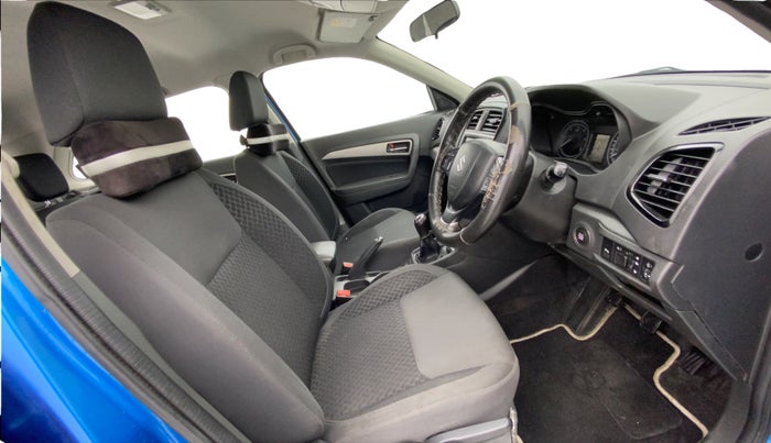 2016 Maruti Vitara Brezza ZDI PLUS, Diesel, Manual, 39,724 km, Right Side Front Door Cabin